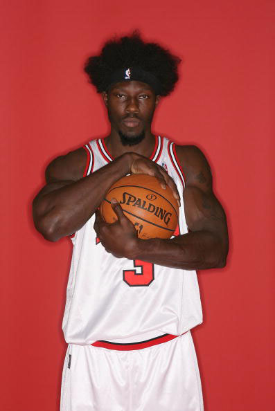 包含芝加哥公牛训练开放日，冲刺阶段止住颓势引欢呼，欧篮联在即，赛季目标并未改变的词条