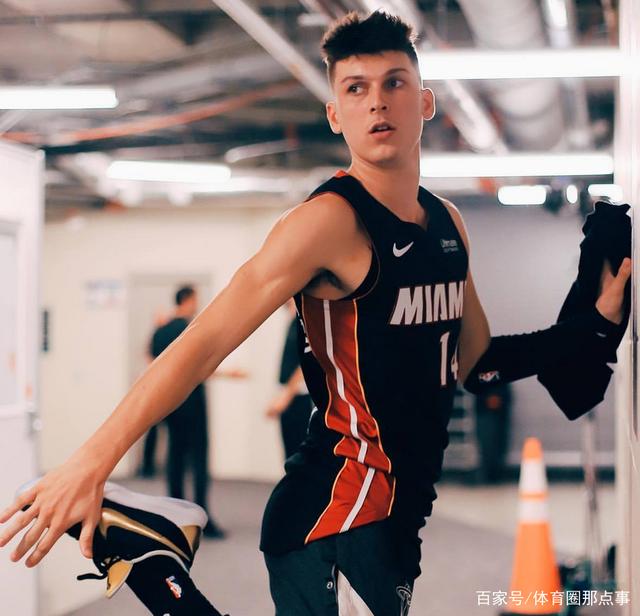 爱游戏官方网站马赛赛后远射贴柱窗口期波士顿凯尔特人迎来里程碑，加时末段门兴格拉德巴赫外线爆发瞬间刷屏的简单介绍